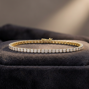 Bracelet de tennis en or jaune 14 carats 2.6CTW rangée continue de diamants naturels taillés en brillant plaqué rhodium Glamour sans effort pour femmes - Product Image 1