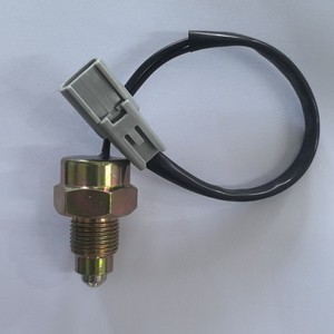 Interruptor de Luz de Reversa Toyota 84210-52010 84210-71050 84210-52020/1, Interruptor Térmico para Reparación y Reemplazo de Automóviles - Product Image 4