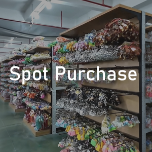 Peluche de Mono Bordado de Alta Calidad, 66 cm, con Brazos Largos, Juguete de Peluche de Mono, Relleno de Algodón PP, Gorila Rojo - Product Image 5