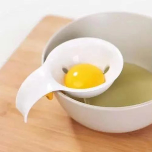 Separador de Yemas de Huevo, Filtro de Claras de Huevo de Plástico Libre de BPA con Mango Ergonómico, Fácil de Limpiar, Utensilio para Hornear - Product Image 2