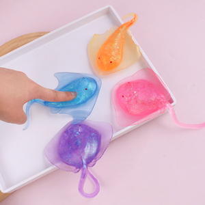 Juguete Antiestrés de Manta Raya Realista, Animal Marino Adorable con Textura Suave, Apto para Apretar y Aliviar el Estrés - Product Image 3