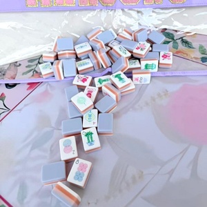 Juego de Mahjong de Lujo de Alta Calidad, Cuatro Capas, Acrílico, Estilo Americano, con Patrón Floral, Piezas de Mahjong Artísticas, Entretenimiento - Product Image 3