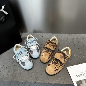 Baskets de sport décontractées <span class=keywords><strong>pour</strong></span> <span class=keywords><strong>femmes</strong></span>, motif léopard, style allemand, nouvelle collection 2026, rétro et tendance, en maille respirante - Product Image 2