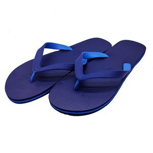 Chanclas Clásicas para Hombre, Sandalias de Playa con Logotipo Personalizado al por Mayor, Chanclas de Goma Azules con Tira Ancha Antideslizante y Suela de EVA, Baratas al por Mayor de Fábrica - Product Image 3