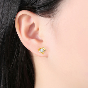 G23 <b>Titanium</b> Heart <b>Stud</b> Earrings With Zircon Inlay Internal Thread Fashionable Luxury Gift Jewelry - Product Image 3