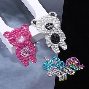 Atacado Hot Melt Iron on Rhinestone Patch <span class=keywords><strong>Pink</strong></span> Bear e Unicorn Crystal Rhinestone Applique Patches para Decoração de Roupas - Product Image 2