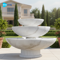 Fontaine à trois niveaux de style contemporain, fontaine grecque pour femmes, statue en marbre blanc, design européen moderne, grande fontaine à plusieurs niveaux