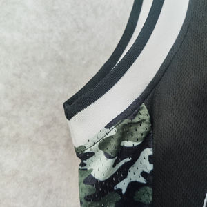 2025年ニューススポーツトレーニングポリエステルメッシュバスケットボールショートセット制服卸売カスタム - Product Image 5