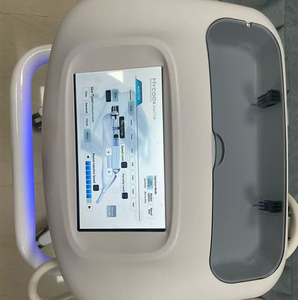 Machine Hydra Facial Certifiée CE Sans Taxe pour Éclaircir la Peau et Réduire les Rides - Product Image 4