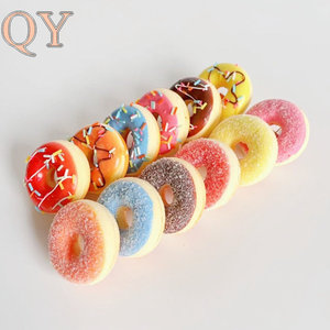 QY Mini Donut Squishy PU De Recuperación Lenta Llavero Juguete Sensorial Antiestrés Al Por Mayor - Product Image 3