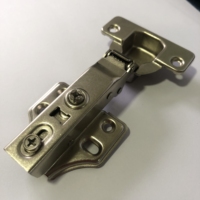 Armoires personnalisées entièrement couvertes avec amorti hydraulique en usine Portes de cuisine avec charnières à petit angle