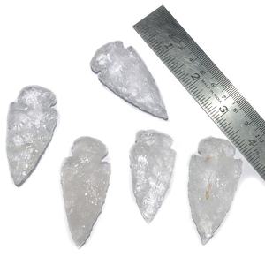 Puntas de flecha talladas de ágata de 2 pulgadas de Gujarat - Product Image 1