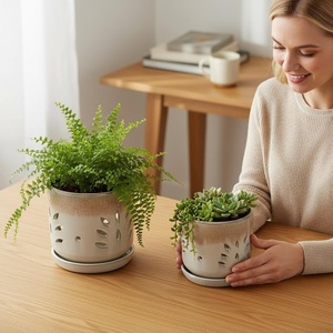 Lot de 2 pots de <span class=keywords><strong>fleurs</strong></span> en céramique 7 pouces, design moderne, finition émaillée, durables pour patio, jardin, rebord de fenêtre, centre commercial et usage au sol, noir - Product Image 2