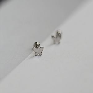 Elegantes Pendientes de Mariposa de Aleación de Estaño Dorados con Cierre de Rosca, Granate Hipoalergénico, Certificado por Terceros, Joyería al por Mayor Unisex GOL - Product Image 4