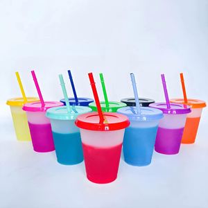 Gobelets en plastique 12 oz à changement de couleur avec couvercles et pailles, réutilisables et anti-fuite, pour café glacé, smoothies et fêtes d'enfants - Product Image 1