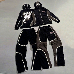 Pantalones cortos de nailon con cremallera desmontable reflectante ligero de 3m personalizados, chándal para hombre, chaqueta cortavientos y pantalones de chándal de nailon - Product Image 1