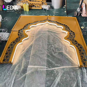Arche de mariage LEDA, style palais indien, en métal doré, arche de mariage lumineuse pour la décoration d'événements - Product Image 3