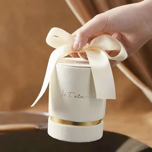 Kotak Hadiah Beludru Presentasi Berbentuk Bulat Mewah Kaku dengan Pita Permen Kotak Kemasan Coklat untuk Pernikahan Hari Valentine