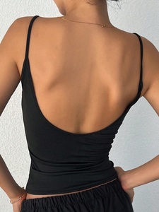 Vente en gros usine : Camisole sexy Y2K pour femme, à fines bretelles, dos en U profond, douce, coupe ajustée, avec soutien-gorge intégré, idéale pour superposer, été - Product Image 6