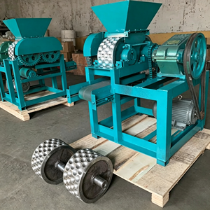 Machine professionnelle de pressage de boulets, machine à briquettes de charbon de forme <span class=keywords><strong>carrée</strong></span>, <span class=keywords><strong>presse</strong></span> à boulets de charbon de bois - Product Image 1