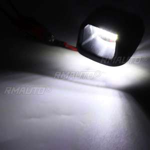 4PCS 2PCS Feux de plaque d'immatriculation LED blancs IP67 18SMD 3W pour Nissan Navara D40 2005-2016 Frontier 2005-2019 Accessoires - Product Image 4