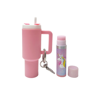 Porte-clés en forme de gobelet rose avec <span class=keywords><strong>baume</strong></span> à lèvres hydratant aromatisé aux fruits et vitamine E 4g, logo personnalisé pour les filles et les enfants - Product Image 6