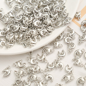 จี้รูปหัวใจผีเสื้อสีเงินสไตล์วินเทจ Y2K วัสดุทำสร้อยคอประดับลูกปัดทำมือ DIY ลูกปัดอะคริลิค/ลูไซต์แบบหลวม อุปกรณ์เสริม - Product Image 6