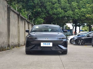 Le roi des voitures chinoises : Changan UNI-V Modèle 2025, Troisième Génération, Édition Prestige 1.5T 500Bar. - Product Image 2