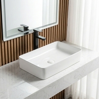 Fabricant de sanitaires de Chaozhou, lavabo rectangulaire en céramique moderne à poser sur le comptoir, lavabo de salle de bain
