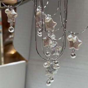 Collar de Plata de Ley S925 para Mujer, Estilo Lujoso y Discreto, Cadena Delgada para Clavícula con Perlas Naturales de Agua Dulce, Estilo Moderno - Product Image 3