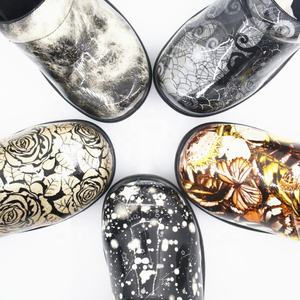 चिकित्सा पर्ची प्रतिरोधी नर्सिंग जूते और कामकाजी सुरक्षा महिला नर्सों के लिए जूते पहने - Product Image 5