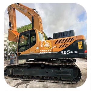 Excavatrice lourde Hyundai 305LC-9S d'occasion, moteur Cummins C8.3, poids opérationnel de 30 tonnes, faible nombre d'heures, composants essentiels, machinerie minière - Product Image 1