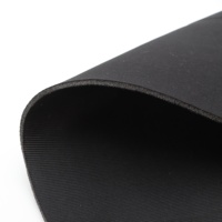 Tissu en mousse laminée tricotée en polyester à 3 couches, épaisseur personnalisée, avec maille, pour sous-vêtements, sacs de montagne et gants