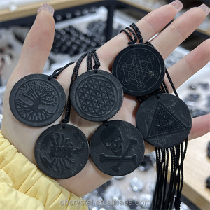 Pendentif en pierre précieuse spirituelle en cristal de 30 mm avec cordon, forme circulaire, <span class=keywords><strong>shungite</strong></span> naturelle, cristaux pour cadeau - Product Image 2