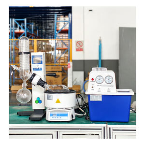 Conjunto de Evaporador Rotativo Digital Elétrico Automático 1-20L à Prova de Explosão em Vidro Borossilicato com Motor - Product Image 2