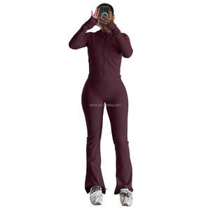 Conjunto de Pantalones Ajustados y Chaqueta con Capucha, Ropa de Yoga Personalizada para Mujer, Conjunto de Entrenamiento de Dos Piezas Ajustado con Cremallera - Product Image 1