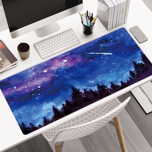 แผ่นรองเมาส์ยางพิมพ์ลายสีกลางคืนแบบเต็มสี ขนาดใหญ่พิเศษ สำหรับเล่นเกมส์ ป้องกันขอบหลุดร่วง ผลิตจากโรงงานโดยตรง - Product Image 1