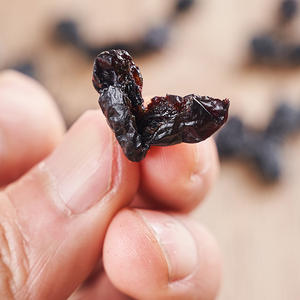 زبيب أسود ممتاز مجفف بالشمس غني بالحديد OEM متوفر بحجم كبير مختار بدون سكر مضاف صحي - Product Image 4