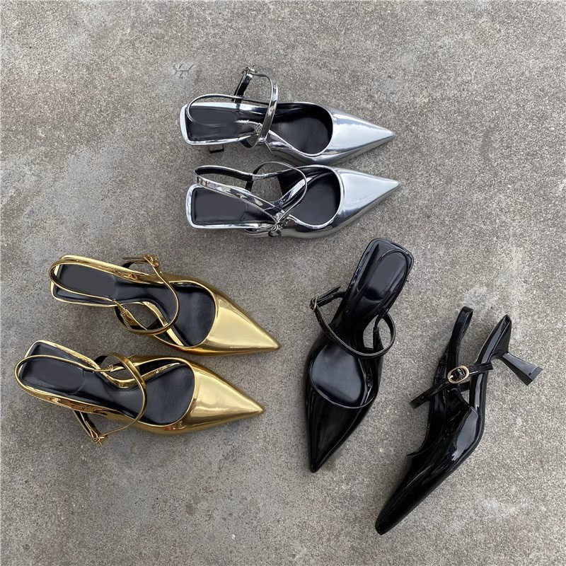 Shop Online Low Gold Heels Wedding Set With Matching Purse | Alibaba.com Shop Online Low Gold Heels Wedding Set With Matching Purse | Alibaba.com