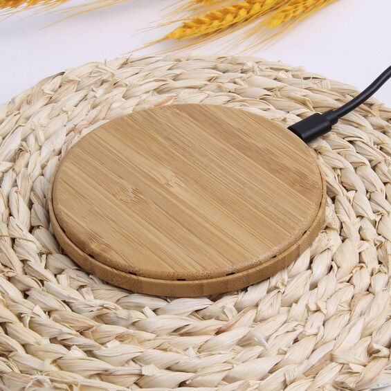 Wireless Charger 10w Fast Charger Receiver Surface Wireless Phone Charging Bamboo Wooden Charger Pad for Iphone