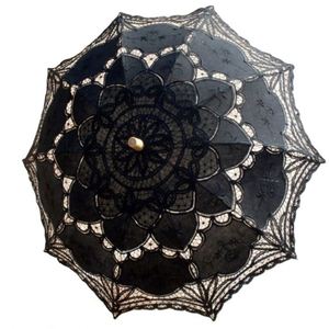 Parasol d'extérieur en bois avec dentelle blanche, décoration unie et centre de mariage en dentelle multicolore - Product Image 1