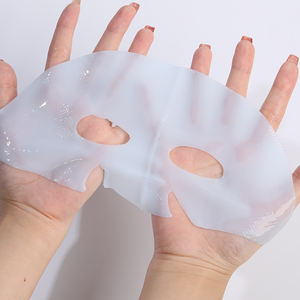 Masque facial en feuille de cristal à l'acide hyaluronique, à la vitamine C et au bio-collagène pour réparer la peau et la donner de l'éclat, marque privée - Product Image 5