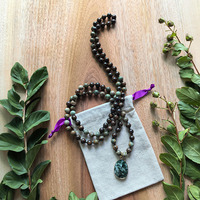 Giok Hijau, Mala Bronzite, Liontin Batu Hijau, Hadiah JapaMala, Kalung Meditasi 108 Simpul Tangan, Perhiasan Yoga, Kristal Penyembuhan