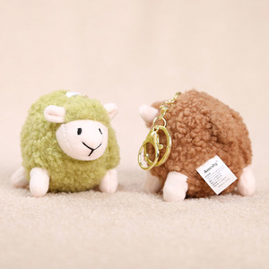 Ciondolo a forma di pecora piccola in posizione sdraiata, bambola confortevole, regalo per bambini, ornamenti da appendere in borsa a rete, giocattolo di peluche in cotone PP all'ingrosso - Product Image 2
