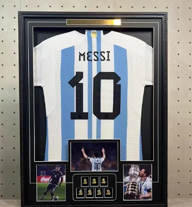 Best Selling Custom Football Shirt Frame Black Wood Display Case
