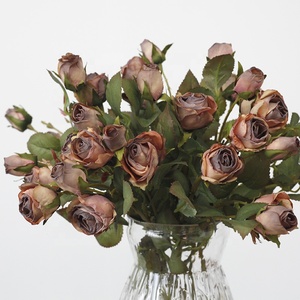 O-X237 Style européen 5 têtes Rose rétro en soie Fleur artificielle séchée Simulation Fleurs artificielles vintage Rose marron <span class=keywords><strong>café</strong></span> Tige de fleur artificielle - Product Image 1