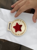 Médaille suspendue circulaire avec ornement étoile, gravée en bois, pour la liste des bienfaiteurs du Père Noël, cadeau de Noël