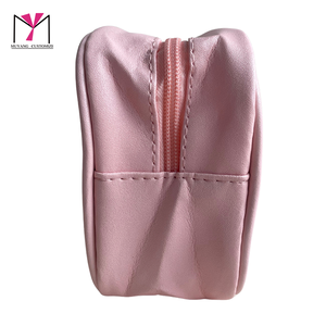 Sac cosmétique transparent portable MUYANG en gros, tailles L, M, S, avec impression de logo personnalisé, en polyéthylène - Product Image 3