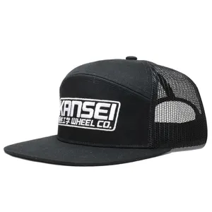 Neueste benutzer definierte Stickerei 7 Panel Flat Bill Trucker Hut strukturierte verstellbare Mesh Snapback Cap