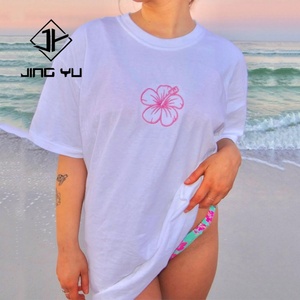 เสื้อยืดลายดอกไม้โอเวอร์ไซส์สำหรับผู้หญิง หลากหลายลายแบบสั่งทำ เสื้อแขนสั้น ใส่สบายๆ สำหรับฤดูร้อน เสื้อทรงหลวมสำหรับใส่ไปเที่ยวชายหาด - Product Image 3